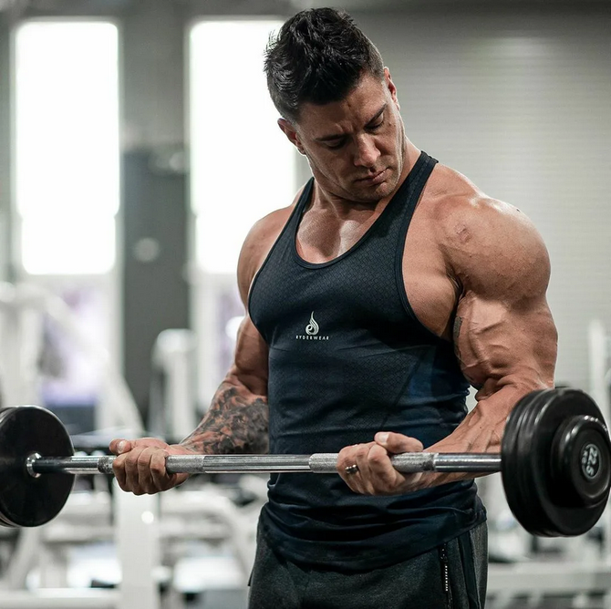 Scandalo steroidi nel mondo del bodybuilding: Indagine in corso